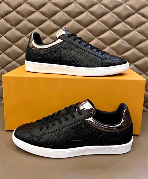 lv sneakers men black.